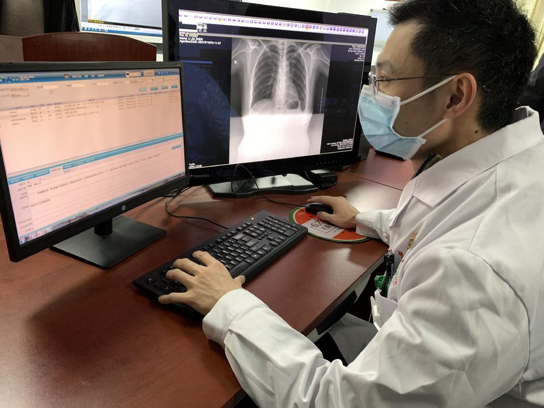 揭秘试管助孕的并发症：小白必看的专业避坑指南